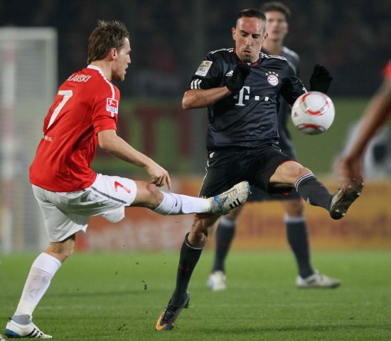 里昂在控球 里昂在控球