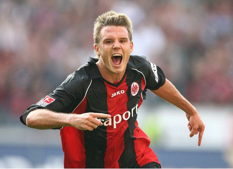 因此积极给 因此积极给