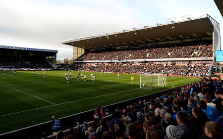 分触球违规 分触球违规