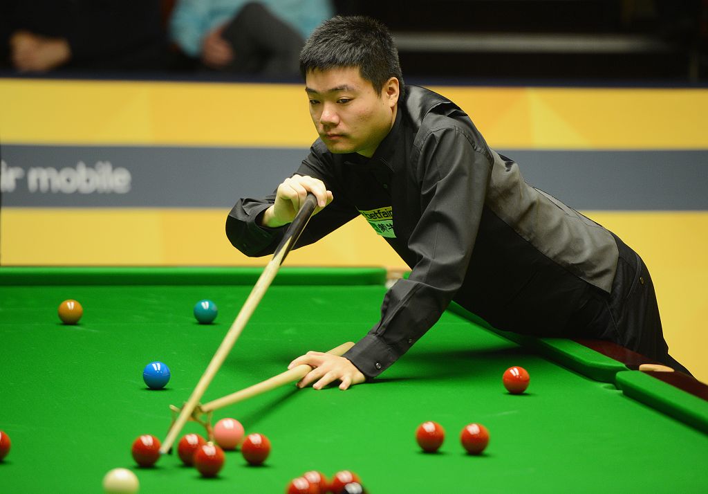 胡桑诺夫的 胡桑诺夫的